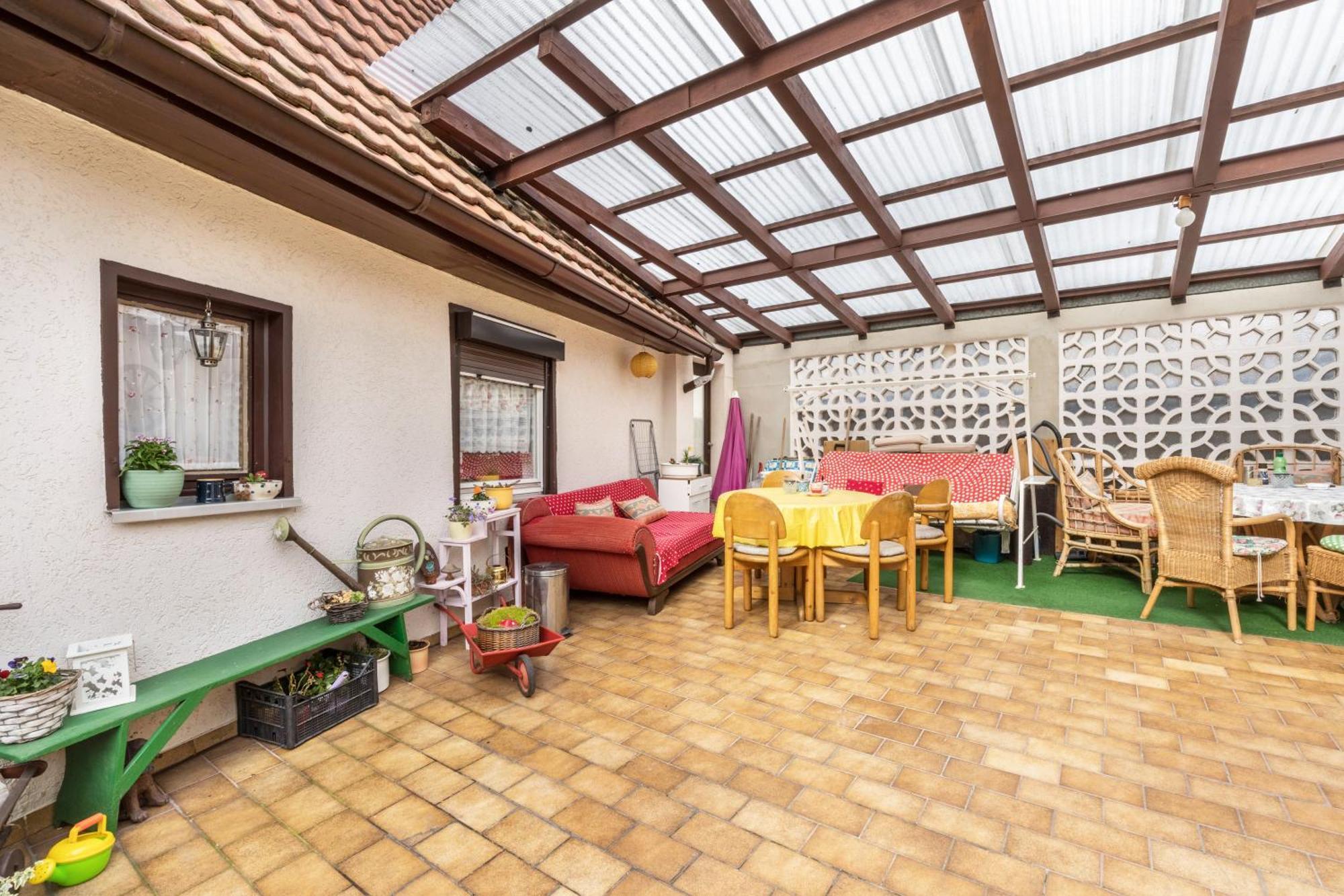 Apartmenthaus Ferienwohnungen Sila Weinstadt Bagian luar foto