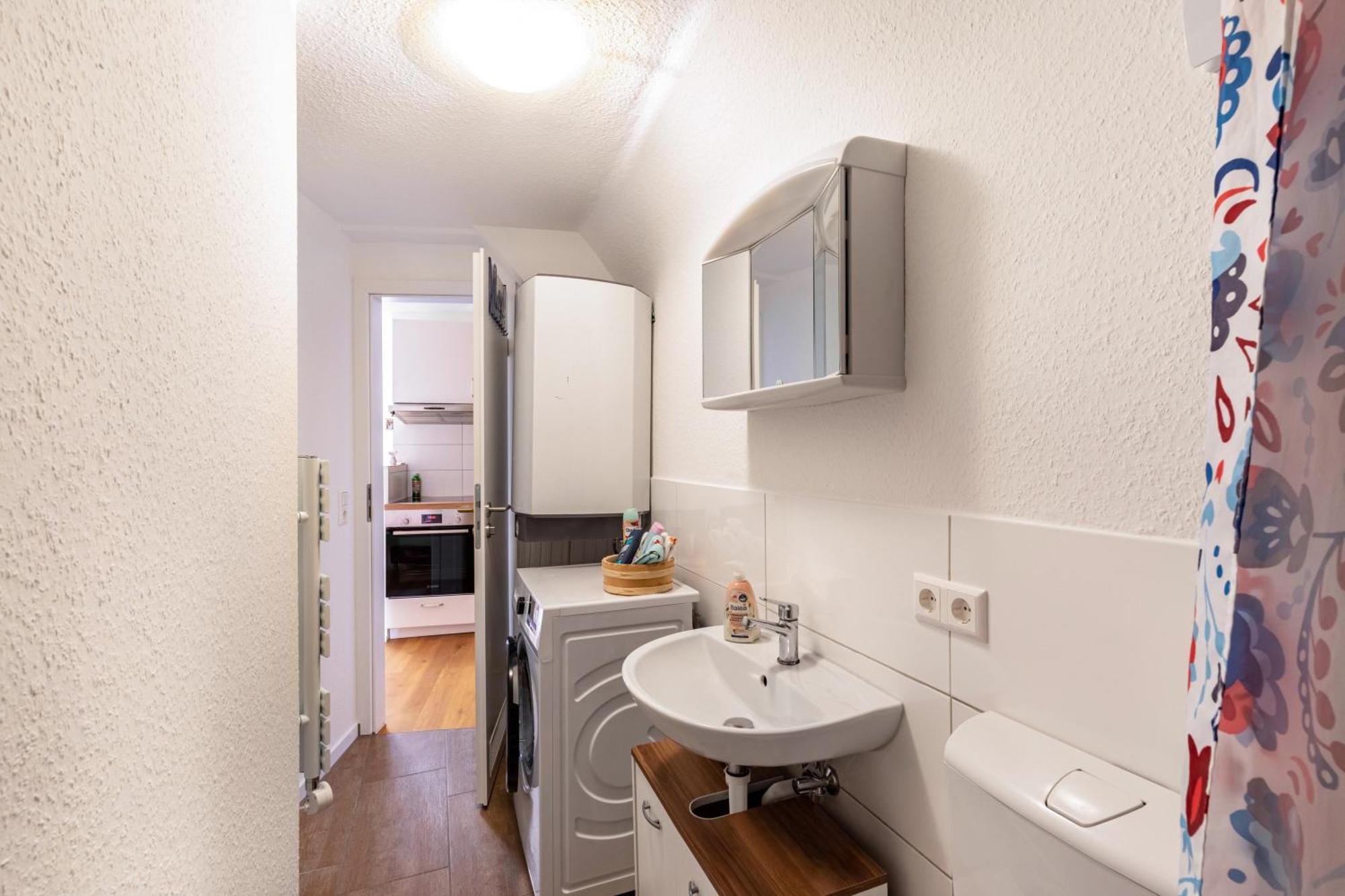 Apartmenthaus Ferienwohnungen Sila Weinstadt Bagian luar foto
